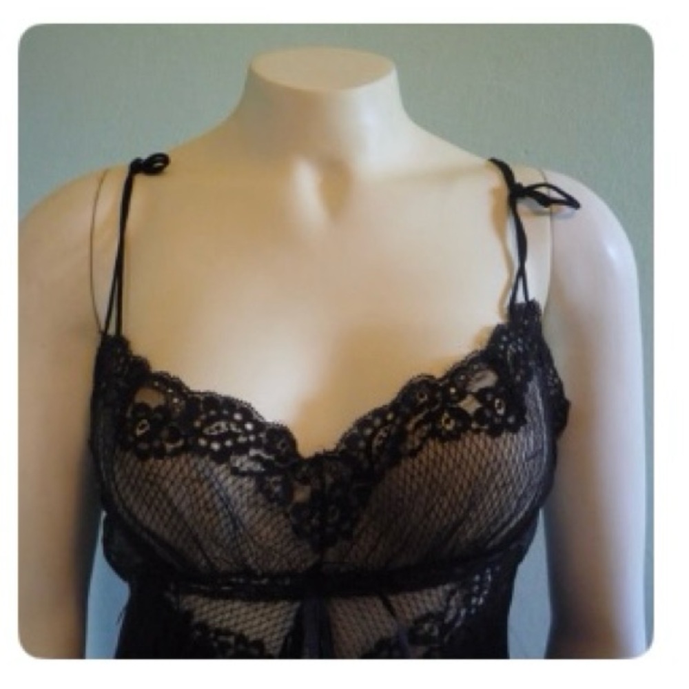 Elegant Black Lace Lingerie